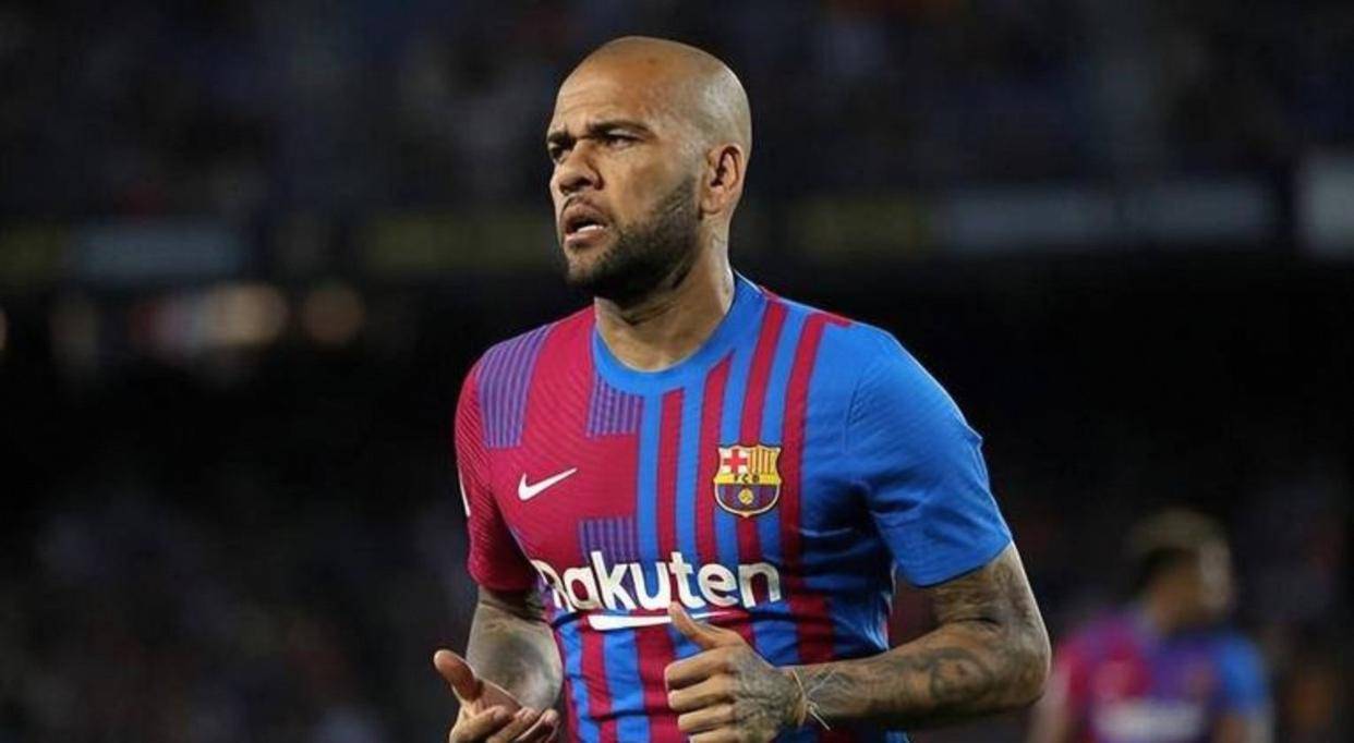 阿尔维斯、麦孔和拉姆三人究竟谁更强，阿尔维斯攻防兼备成历史助攻王，麦孔身体速度兼优称世界第一，拉姆左右通吃领袖风范无短板