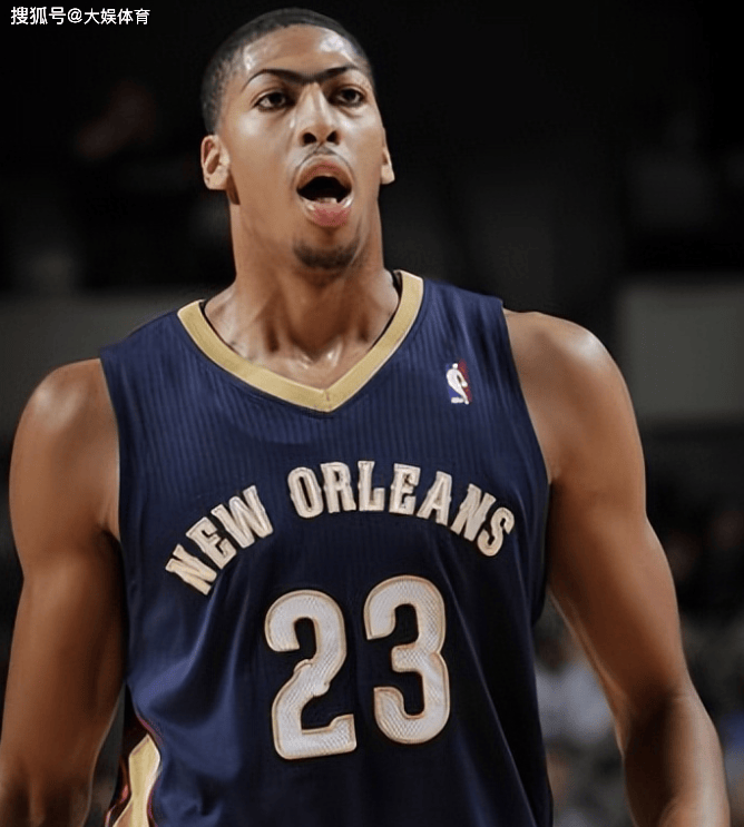 浓眉哥生涯最难被打破的纪录：拿到过4个地方的冠军，历史首位